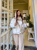 کت چرم سفید