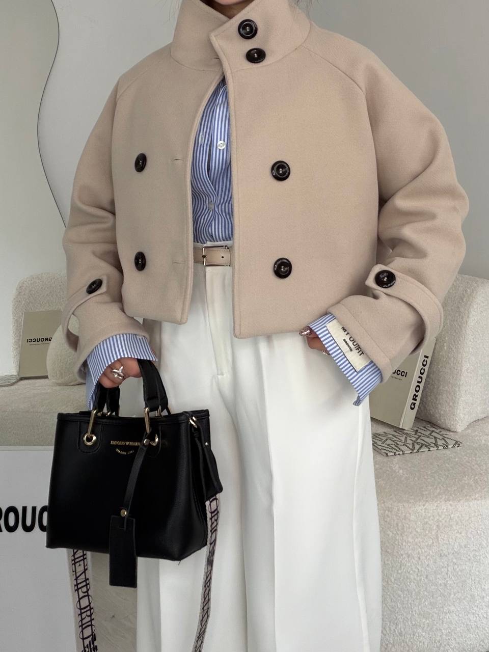 کراپ کت فوتر kylie
